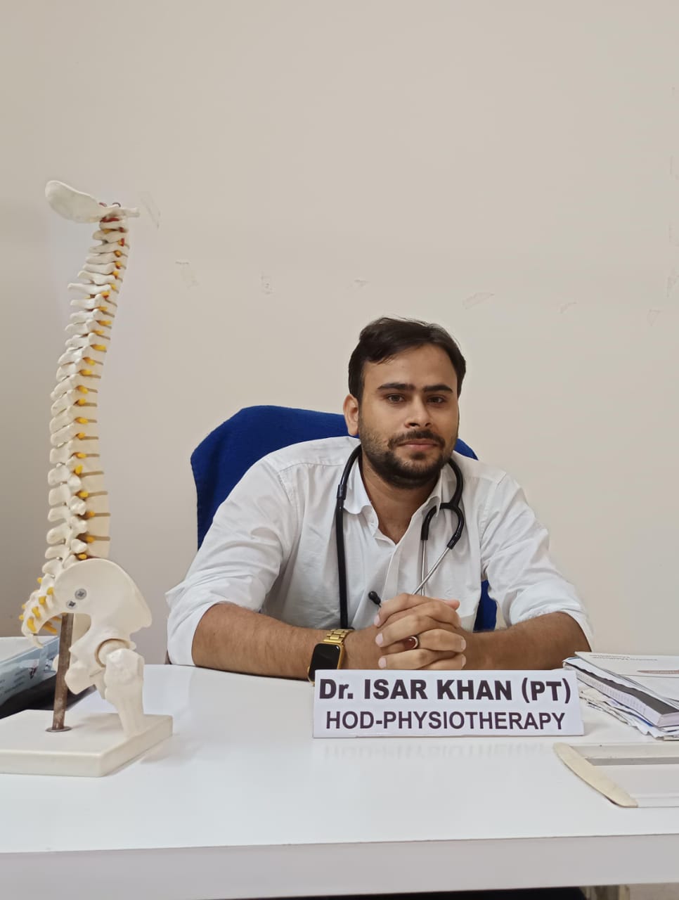 Dr. Isar Khan